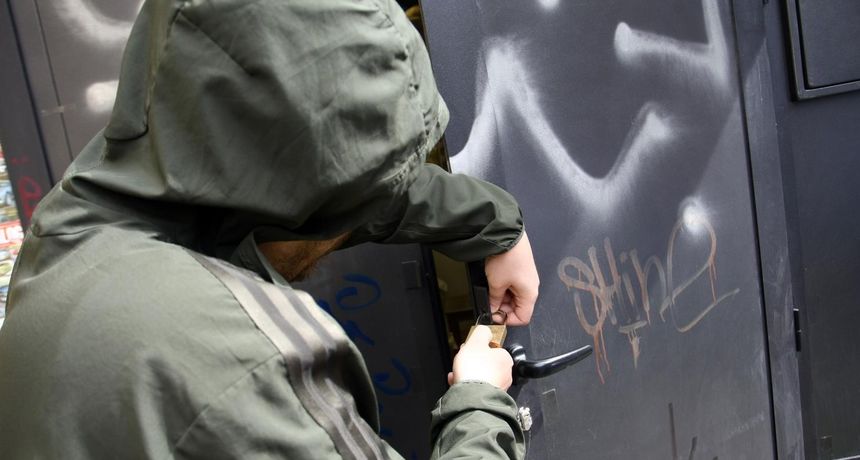 Provala, provalnik Provala, provalnik