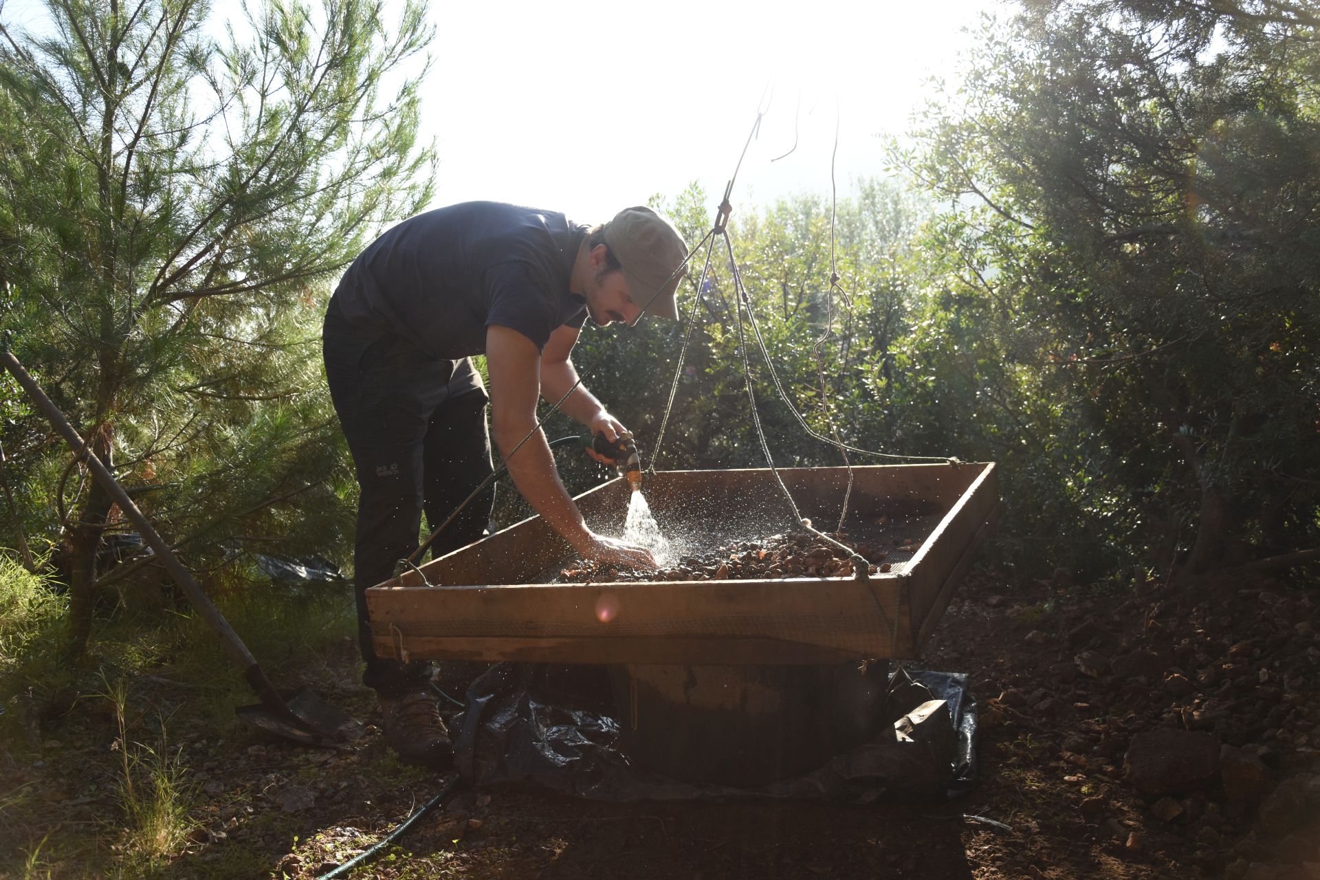 Paleolitička Venera pronađena u pećini Vlakno na Dugom otoku Paleolitička Venera pronađena u pećini Vlakno na Dugom otoku
