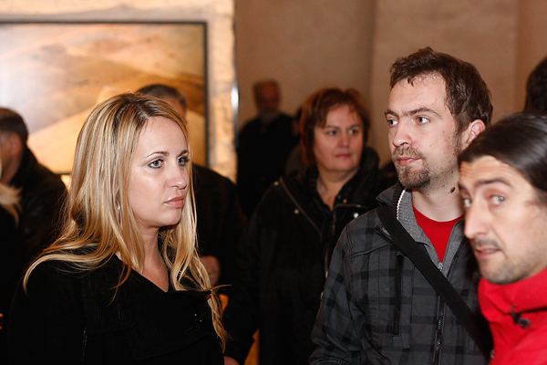 Izložba fotografija Ive Pervana i Mladena Radolovića Mrlje u crkvi SV.Donata Izložba fotografija Ive Pervana i Mladena Radolovića Mrlje u crkvi SV.Donata