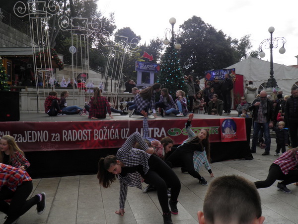 OLYMPUS DIGITAL CAMERA OLYMPUS DIGITAL CAMERA