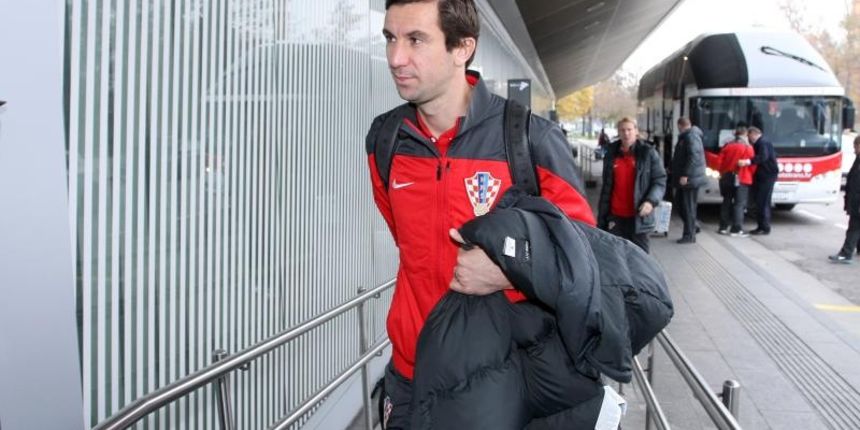 Zagreb – Odlazak hrvatske nogometne reprezentacije iz zracne luke Zagreb u Milano na kvalifikacijsku utakmicu za Europsko prvenstvo protiv Italije. Dario Srna. Photo: Luka Stanzl/PIXSELL