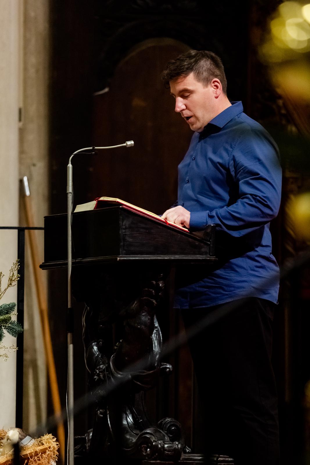 Polnoćka u katedrali svete Stošije