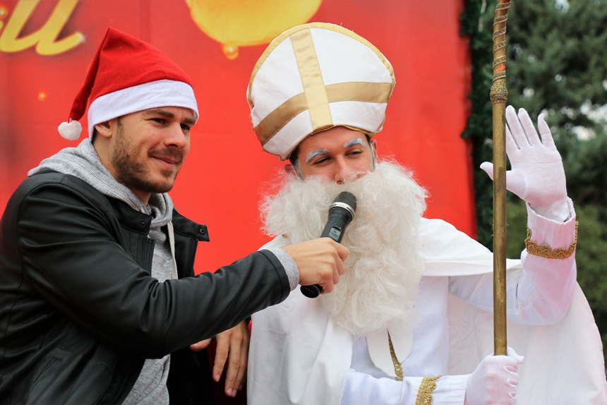 Sveti Nikola darivao mališane na Viru, Krampus bez posla Sveti Nikola darivao mališane na Viru, Krampus bez posla