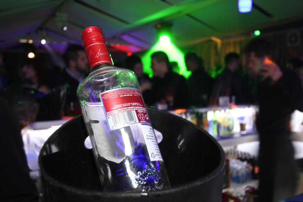 “House of fun”: Otvorenje zimske sezone u Lounge baru Ledana