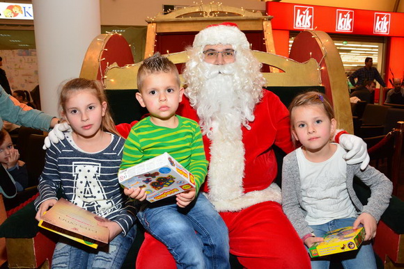 Supernova: Božićni koncert Ivane Kindl i posjet Djeda Božićnjaka, Foto: Iva Perinčić Supernova: Božićni koncert Ivane Kindl i posjet Djeda Božićnjaka, Foto: Iva Perinčić