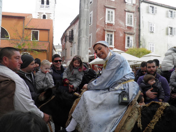 OLYMPUS DIGITAL CAMERA OLYMPUS DIGITAL CAMERA