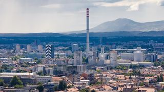 Pogled sa Zagrebačke katedrale na centar grada – Zagreb