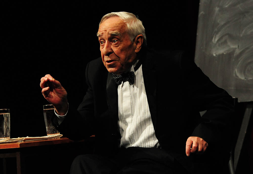 Zadar, 28.02.2013. snimio: Nenad Marčev,
PLANET ART,
Raymond Queneu,
STILSKE VJEŽBE,
Redatelj Tomislav Radić,
Igraju: Lela Margitić i Pero Kvrgić,
Dvorana HNK Zadar Zadar, 28.02.2013. snimio: Nenad Marčev,
PLANET ART,
Raymond Queneu,
STILSKE VJEŽBE,
Redatelj Tomislav Radić,
Igraju: Lela Margitić i Pero Kvrgić,
Dvorana HNK Zadar