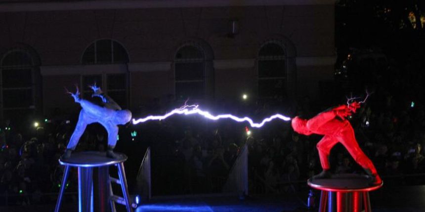 Festival Visualia – igra munjama i strujom Foto:Dusko Marusic/PIXSELL Festival Visualia – igra munjama i strujom Foto:Dusko Marusic/PIXSELL