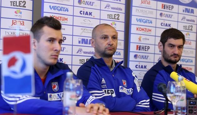 08.06.2015., Zagreb – Konferencija za medije hrvatske muske seniorske rukometne reprezentacije uoci kvalifikacijskih susreta s Nizozemskom i Turskom za Europsko prvenstvo u Poljskoj. Manuel Strlek, izbornik Zeljko Babic, , Mirko Alilovic. Photo: Goran Sta