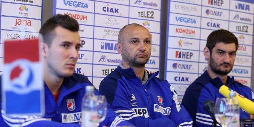 08.06.2015., Zagreb – Konferencija za medije hrvatske muske seniorske rukometne reprezentacije uoci kvalifikacijskih susreta s Nizozemskom i Turskom za Europsko prvenstvo u Poljskoj. Manuel Strlek, izbornik Zeljko Babic, , Mirko Alilovic. Photo: Goran Sta 08.06.2015., Zagreb – Konferencija za medije hrvatske muske seniorske rukometne reprezentacije uoci kvalifikacijskih susreta s Nizozemskom i Turskom za Europsko prvenstvo u Poljskoj. Manuel Strlek, izbornik Zeljko Babic, , Mirko Alilovic. Photo: Goran Sta