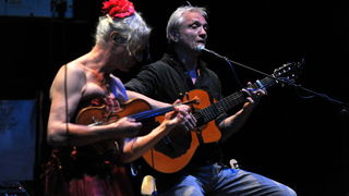 Zadar, 100513
Veceras je u Hrvatskom narodnom kazalistu nastupio Darko Rundek sa svojim bendom Cargo triom.
Foto: Luka Gerlanc / CROPIX Zadar, 100513
Veceras je u Hrvatskom narodnom kazalistu nastupio Darko Rundek sa svojim bendom Cargo triom.
Foto: Luka Gerlanc / CROPIX