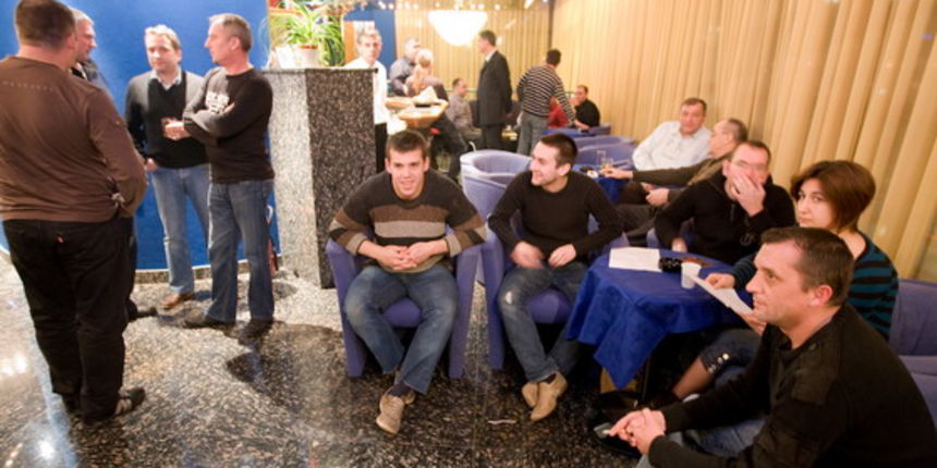 U ocekivanju zdrijeba U ocekivanju zdrijeba