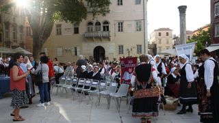 smotra folklora; etno dani