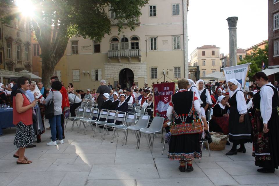 smotra folklora; etno dani