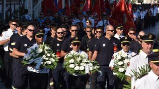 Vodice: Mimohodom vatrogasaca započelo obilježavanje 9. obljetnice kornatske tragedije. Photo: Hrvoje Jelavić/PIXSELL Vodice: Mimohodom vatrogasaca započelo obilježavanje 9. obljetnice kornatske tragedije. Photo: Hrvoje Jelavić/PIXSELL