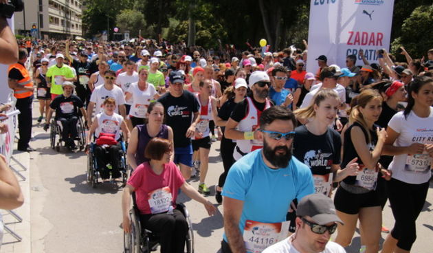 Wings For Life Word Run 2016. Preko 7 tisuća trkača startalo je u humanitarnoj utrci sa zadarskog Foruma. #cijelisvijetzajedancilj Foto: Iva Perinčić
