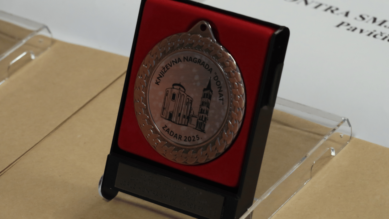 Dodjela nagrada Goran Bujić – Književnici novinari i Donat 2025 održana je u MMD Gradske knjižnice Zadar, u svečanoj atmosferi koja je okupila književnike, kulturne djelatnike i ljubitelje umjetnosti.