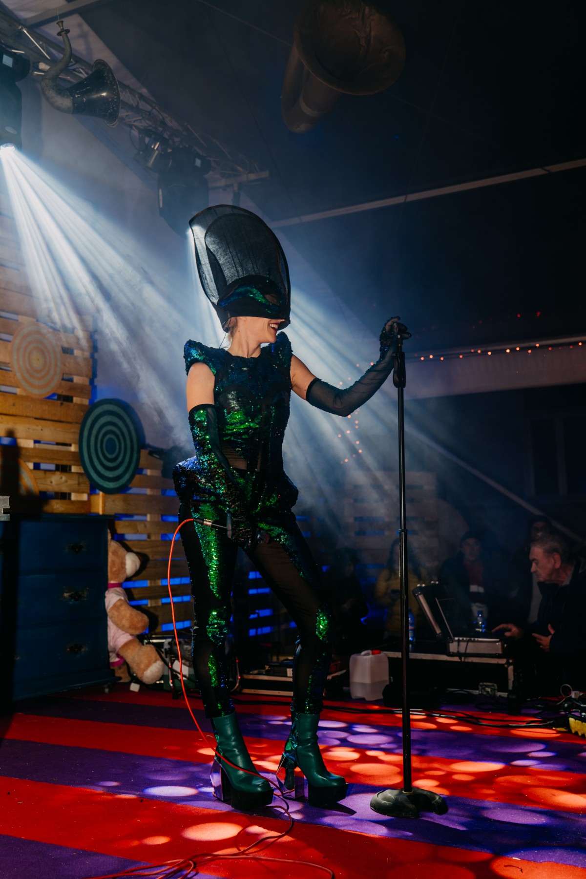 Nipplepeople @ Advent u Zadru – Božićni gramofon na Pijaci