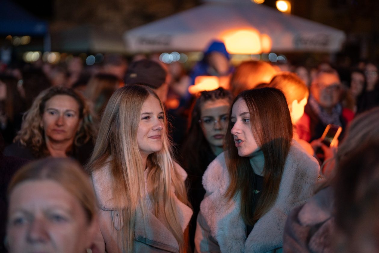 Tajči na Trgu Petra Zoranića