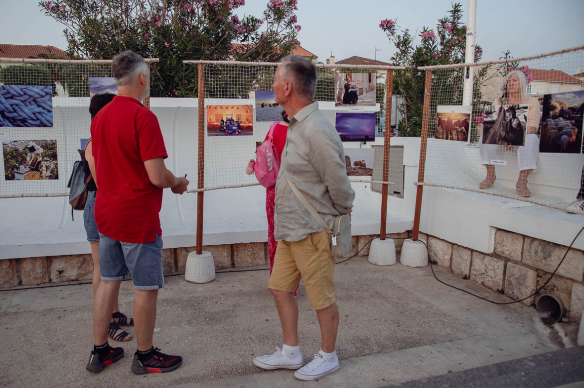 16. izložba fotografije Ćutin otok svoj (6)