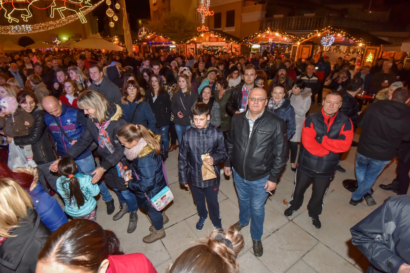 Advent u Zadru: Giuliano raspjevao i rasplesao Zadrane Advent u Zadru: Giuliano raspjevao i rasplesao Zadrane