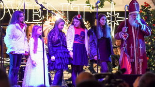 Advent u Zadru: Sveti Nikola razveselio najmlađe Zadrane Advent u Zadru: Sveti Nikola razveselio najmlađe Zadrane