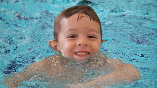 Podjela diploma u PK Jaderi za uspješno završenu školu plivanja Podjela diploma u PK Jaderi za uspješno završenu školu plivanja
