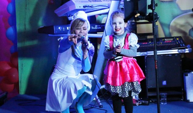 Virske maškare: Nedjelja u znaku zvijezdice Meri, Tota i Tempo Banda