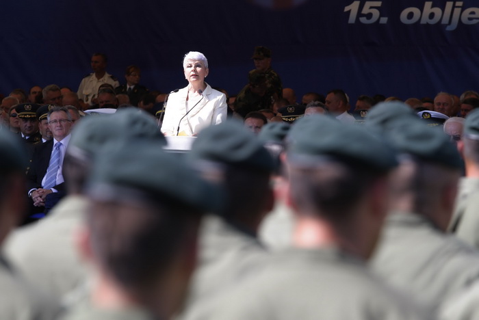 Knin, 050810.
Proslava Dana pobjede i 15. godisnjice akcije Oluja u Kninu.
Na fotografiji: Jadranka Kosor
Foto: Jakov Prkic / Cropix Knin, 050810.
Proslava Dana pobjede i 15. godisnjice akcije Oluja u Kninu.
Na fotografiji: Jadranka Kosor
Foto: Jakov Prkic / Cropix