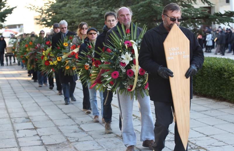 Posljednji ispraćaj velikog hrvatskog književnika Ive Brešana na šibenskom groblju Kvanj