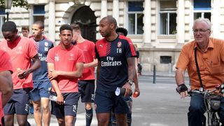 Legendarni Thierry Henry i juniori FC Arsenala prošetali Zagrebom, Photo: Patrik Maček/PIXSELL Legendarni Thierry Henry i juniori FC Arsenala prošetali Zagrebom, Photo: Patrik Maček/PIXSELL