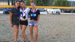 Na plaži Punta u Bibinjama održan 6. Memorijalni turnir u odbojci na pijesku za Tomislav Sikirića – Siku. Foto: Leo Banić Na plaži Punta u Bibinjama održan 6. Memorijalni turnir u odbojci na pijesku za Tomislav Sikirića – Siku. Foto: Leo Banić