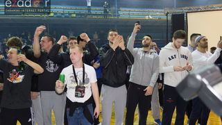 Humanitarno gledanje utakmice Zadar-Cibona (85-84) u Jazinama Humanitarno gledanje utakmice Zadar-Cibona (85-84) u Jazinama