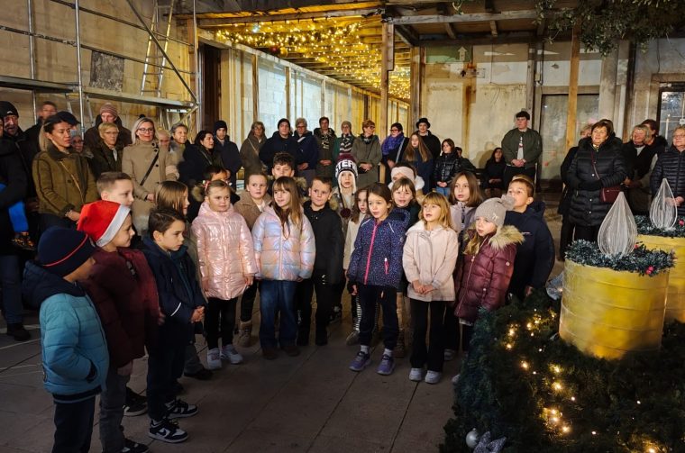 Otvorenje Adventa u Pagu Otvorenje Adventa u Pagu