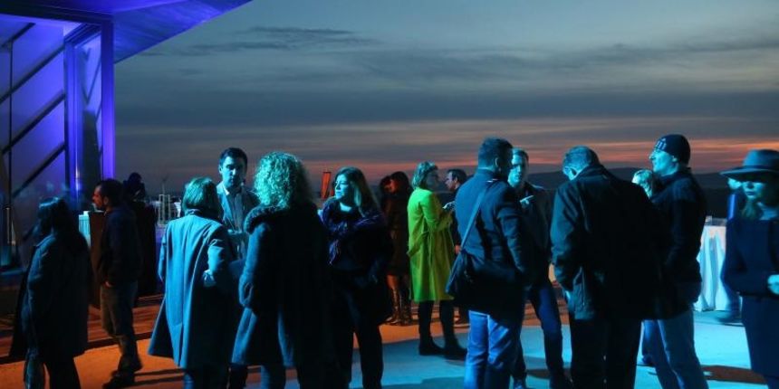 Sibenik – U noci muzeja u Sibeniku svecano je otvorena uredjena tvrdjava Barone. Cestitku za otvaranje uputio je i Jaksa Puljiz, zamjenik ministra regionalnog razvoja i fondova Europske unije. Svjetlosna igra laserskih zraka simbolicno je povezala tvrdjav