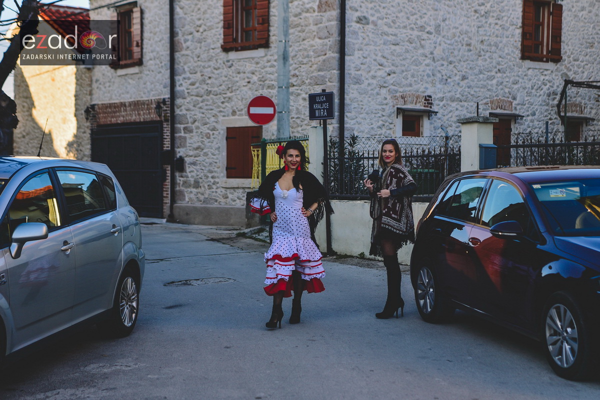 Škotski kiltovi preplavili zadarske Stanove Škotski kiltovi preplavili zadarske Stanove