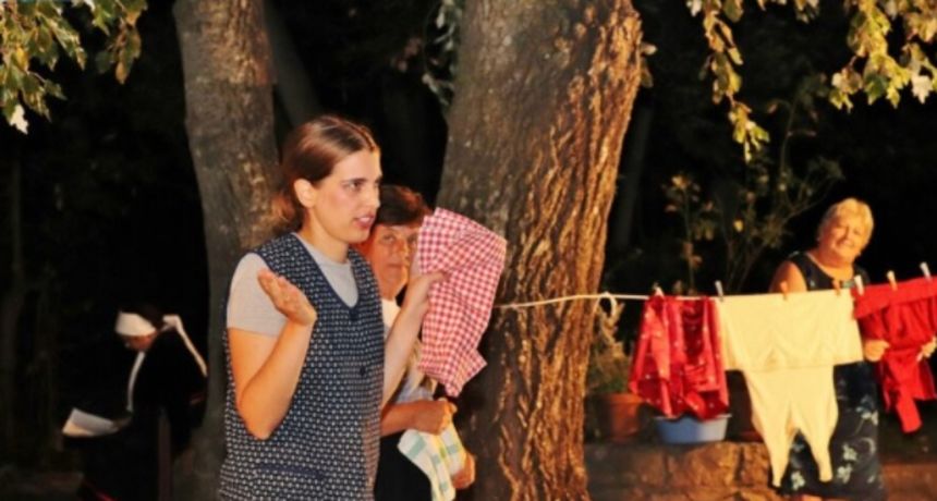 Otočka besida, Preko Otočka besida, Preko