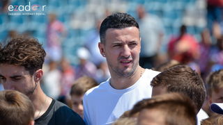 Zadarska vatrena četvorka na Stanovima se družila s mladim zadarskim nogometašima Zadarska vatrena četvorka na Stanovima se družila s mladim zadarskim nogometašima