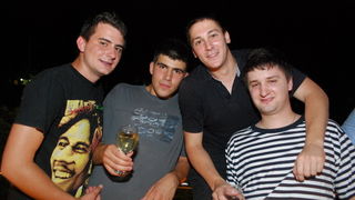 Image 805761 (auto) Image 805761 (auto)