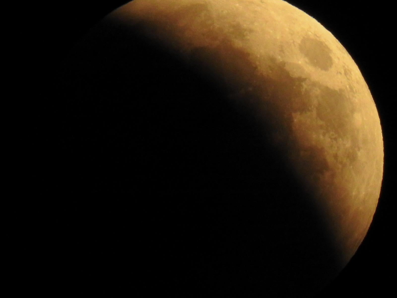 Prekrasan pogled na pomrčinu Mjeseca iz Dubrovnika Prekrasan pogled na pomrčinu Mjeseca iz Dubrovnika