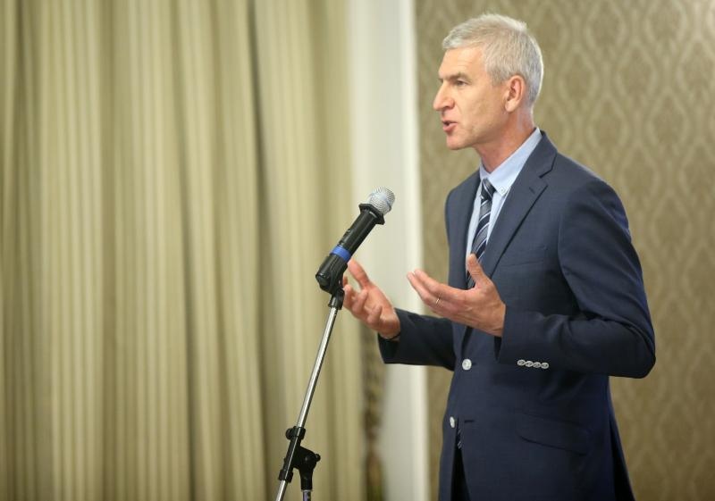 Predsjednik tehnicke Vlade Tihomir Oreskovic primio je predstavnike Europskih sveucilisnih igra Zagreb-Rijeka 2106. Tihomir Oreskovic, Adam Roczek Predsjednik tehnicke Vlade Tihomir Oreskovic primio je predstavnike Europskih sveucilisnih igra Zagreb-Rijeka 2106. Tihomir Oreskovic, Adam Roczek