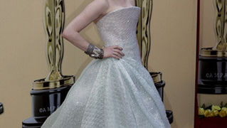 82. Red Carpet Oscara (oscar.go.com)