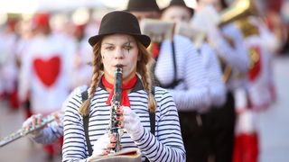 Velika karnevalska povorka u Rijeci: Više od 10.500 maškara prodefiliralo Korzom