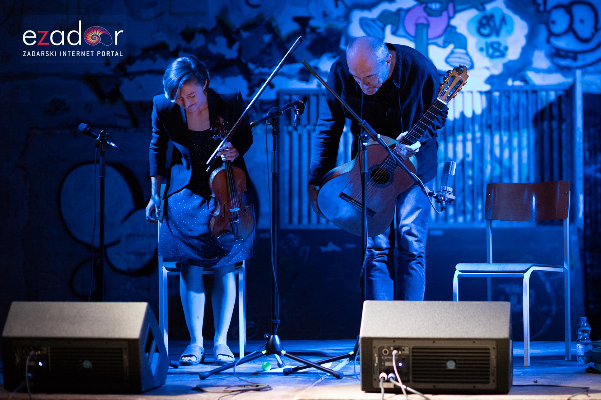 KvartArt 2018: Intimna večer u skate parku uz vrhunski koncert Miroslava Tadića i Yvette Holzwarth KvartArt 2018: Intimna večer u skate parku uz vrhunski koncert Miroslava Tadića i Yvette Holzwarth