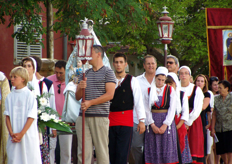 Blagdani Velike Gospe i Sv. Roka na Ižu (foto: Z. Sutlović)