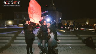 Humanitarni svjetlosni spektakl “Zaželi ljubav 2018.” @ Forum