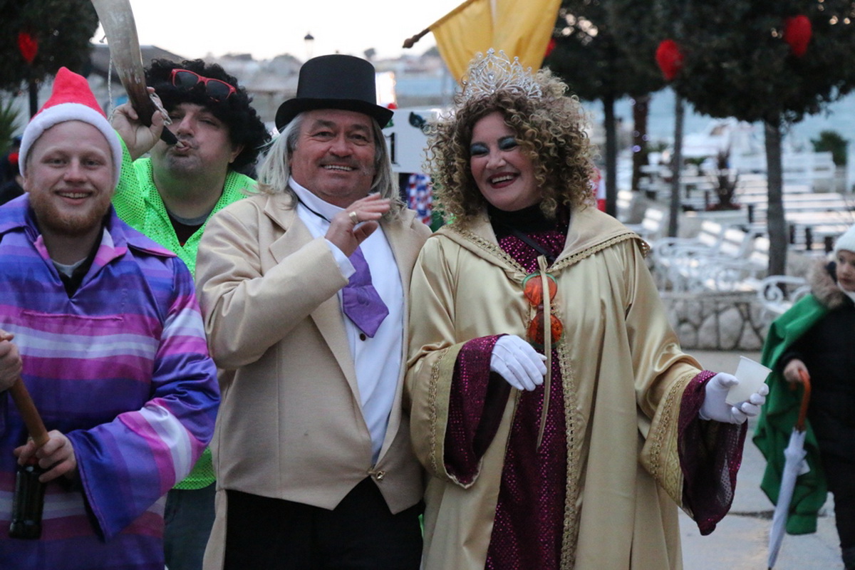 Virske maškare 2018: Defile maškaranih skupina i fešta uz “Koktelse”