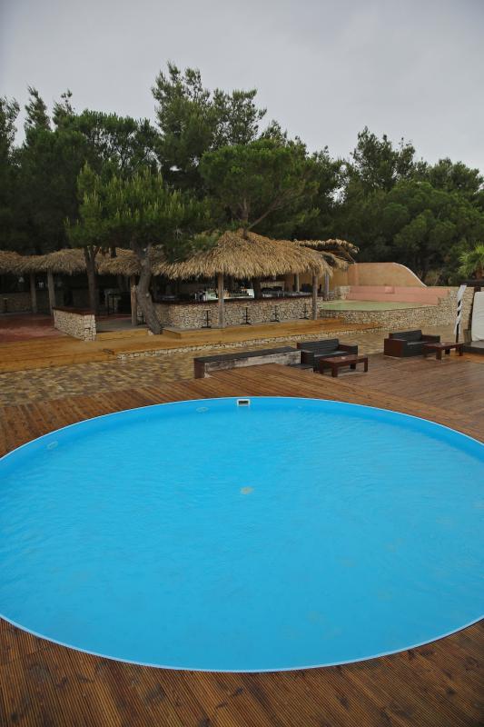 Pag, Zrce – Klub Kalypso na popularnoj plazi Zrce sezonu 2014. docekuje u novom ruhu. Photo: Filip Brala/PIXSELL