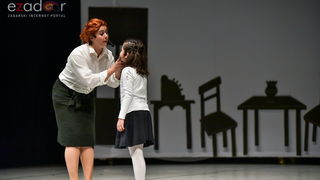 Predstava “Odgojoj” Plesne udruge Gesta u HNK Zadar